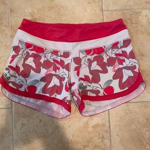 Lululemon shorts !